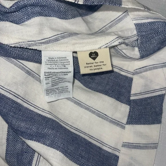 Madewell Linen-Blend Side-Tie Tank Top small
Blue and White Striped Linen Shirt - Picture 3 of 6